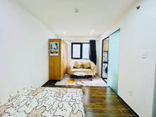 Hình ảnh 1PN máy giặt riêng, 25m2 phòng nhiều cửa sổ ra ngoài trời.