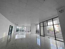Hình ảnh Cần nhượng văn phòng tại chung cư Nguyễn Huy Tưởng, lô góc có ban công