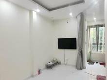 Hình ảnh Bán nhà Bồ Đề, Hồng Tiến. Ô tô đỗ cạnh nhà. Chỉ hơn 4 tỷ.