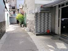 Hình ảnh Bán gấp nhà Cấp 4 ngay Ngô Gia Tự. Hẻm 3 sạch đẹp. 56m2 giá chỉ 4,x tỷ