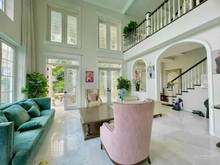 Hình ảnh Cho thuê villa 360m2 Thảo Điền có hồ bơi sân vườn. Giá 130tr/tháng