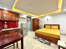 Hình ảnh Phòng cao cấp Full nội thất gỗ bờ kè Hoàng Sa Tân Bình, ở được liền