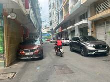 Hình ảnh Bán nhà Lý Văn Phức, Quận 1. Diên tích: 217m2. Trệt 4 tầng. HĐT: 85Tr.