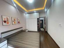 Hình ảnh Bán nhà Ngọc Lâm. Ngõ thông, gần cầu Long Biên. Nhỉnh 4 tỷ