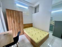 Hình ảnh Phòng ban công đầy đủ nội thất ở Lý Thường Kiệt QUận 10