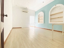 Hình ảnh Mặt Tiền Đường Cao Thắng, Quận 3_4,5x20m_Trệt,Lửng,3 Lầu,ST_45tr