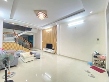 Hình ảnh Bán nhà đẹp 2 tầng MT Dương Quảng Hàm - Khuê Trung - Cẩm Lệ