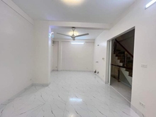 Hình ảnh Bán nhà phố Khâm Thiên, Đống Đa. Ngõ ba gác, kinh doanh. 48m2. 4,39tỷ