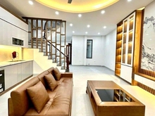 Hình ảnh "B_Á_N NHÀ" CỔ LINH 46m, 5 tầng, Ô tô đỗ cửa, Chỉ 4.1 t_ỷ