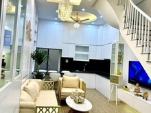 Hình ảnh "B_Á_N NHÀ" CỔ LINH 33m, 5 tầng, Ô tô đỗ cửa, Chỉ 2.95 t_ỷ