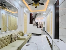 Hình ảnh "B_Á_N NHÀ" CỔ LINH 42m, 4 tầng, Ô tô đỗ, Chỉ 4.3 t_ỷ