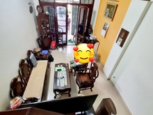 Hình ảnh Bán gấp nhà mặt ngõ 68 Cầu Giấy, ô tô,view hồ,lô góc,vỉa hè, 41m, 4T.