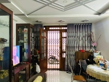 Hình ảnh Nhà Giáp Nguyễn Văn Trỗi, sát mặt tiền Huỳnh Văn Bánh 5 tầng BTCT 4PN