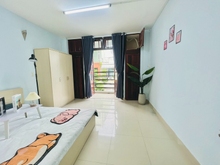 Hình ảnh Cho thuê căn 1PN_tách bếp_phòng khách rộng_bancol thoáng mát ở tây sơn
