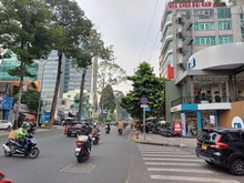 Hình ảnh Cho Thuê Nhà Góc 2 MT Nguyễn Thị Minh Khai Q1 _ NGANG 10m