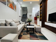 Hình ảnh 4 Tỷ_Phố Chính Kinh_32m2_3 gác đỗ cửa_chủ thiện chí bán_vào ở ngay.