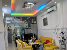 Hình ảnh Bán nhà hẻm gần đường Hồ Bá Kiện, 4 tầng, 4.5x11m, nhỉnh 8 tỷ