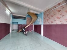 Hình ảnh Bán nhà mặt tiền đường Nguyễn Thị Thập