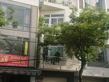 Hình ảnh Nhà mặt phố phân khúc nhỏ tiền cực hấp dẫn