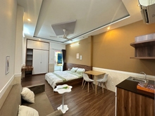 Hình ảnh Flashsale Studio Ban Công 32m2 Đ.Lê Thánh Tôn Quận 1_Kế Chợ Bến Thành