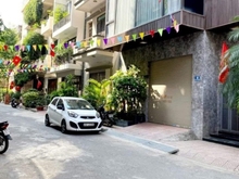 Hình ảnh Bán nhà Nguyễn Khánh Toàn, Ô Tô tránh, Phân Lô, 60m 5T, giá 14.7 tỷ