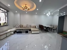 Hình ảnh Bán nhà Cổ Linh - lô góc ngõ nông - nội thất đẹp - 5 tầng - 40m >5Tỷ