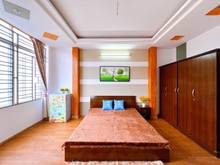 Hình ảnh Cần bán gấp 10 tỷ dòng tiền 600tr/năm ngõ thông Thái Thịnh, thang máy