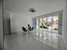 Hình ảnh Cho thuê sàn văn phòng sala tầng trệt giá chỉ 34 triệu/ tháng
