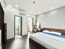Hình ảnh Cho thuê phòng bancong, bếp riêng - rộng 30m2 - Trường Sa - Quận 3