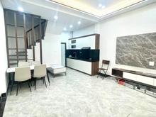 Hình ảnh +TUYỆT ĐỈNH - NHÀ ĐẸP-MỚI TOANH-PHÂN LÔ-ngõ cực thoáng-gần chợ trường-