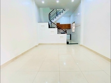 Hình ảnh Nhà sổ hồng riêng mới đẹp 2 tầng 35m2, gần trường tiểu học Bình Long