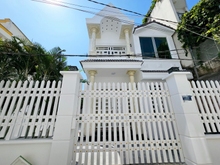 Hình ảnh Cho Thuê Nhà Nguyên Căn Biệt Thự Hơn 210m2, Giá Chỉ Ngang Căn Hộ
