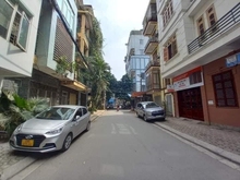 Hình ảnh Bán nhà riêng phố Trần Quốc Hoàn, 50m2 5 tầng, ô tô tránh, dừng đỗ