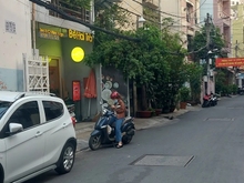 Hình ảnh 🚘XeHơi đậu trong sân nhà Lê Văn Sỹ Q.3  Rộng 4m Dài 21m 4 tầng sân th