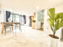 Hình ảnh Duplex Không Giới Hạn Người Ở Sát Ngã Tư Hàng Xanh