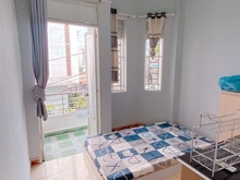 Hình ảnh Phòng ban công 160 Nguyễn Văn Quỳ, giá 3tr5
