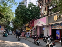 Hình ảnh Hiếm, nhà Mặt phố Thiên Hiền, 110 m², 6 tầng thô, Ô chờ thang máy
