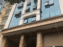 Hình ảnh Cho thuê tòa nhà văn phòng tại Nguyễn Khang.DT : 350 M * 7.5 Tầng + 1H