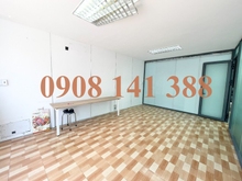 Hình ảnh Kiot Cửa Kính Đẹp làm VP, Shop 40m2 trống suốt, có sẵn máy lạnh