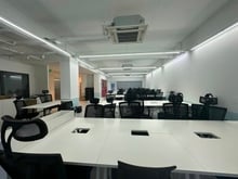 Hình ảnh Văn phòng sala cặp shophouse lơn 10.000$.