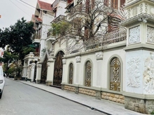 Hình ảnh Bán tòa biệt thự Nam Trung Yên, 300m lô góc 5 tầng có hầm, giá 105 tỷ