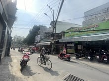 Hình ảnh Bán nhà Mặt tiền Nguyên Hồng, Bình Thạnh, Ngang lớn 7m, Lô góc