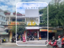 Hình ảnh Cho Thuê Nhà Mặt Tiền Nguyễn Gia Trí (D2) - 4x20m, 3 Tầng, Giá Ưu Đãi