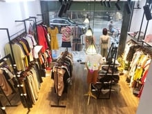 Hình ảnh Cho thuê nhà mặt phố Đê La Thành - Đống Đa