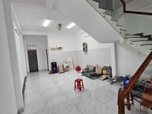 Hình ảnh Cho thuê nhà 2 tầng mới keng mặt tiền đường Nam Trân