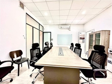Hình ảnh Cho Thuê Văn Phòng Sẵn Bàn Ghế - Diện Tích 35m2 - Giá 13 Triệu.