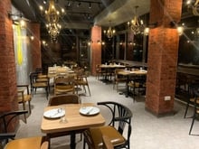 Hình ảnh Cho thuê nhà mặt phố Xuân Diệu , DT : 110m2 x 4 tầng , MT : 8,2m