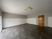 Hình ảnh 80m2 - Trống Suốt Sàn Văn Phòng Sala Quận 2 - Free 10 Xe Ngay Tại Hầm.