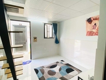 Hình ảnh GÁC LỬNG CỬA SỔ LỚN Ngay chợ Lý Phục Man, Rộng 35m2