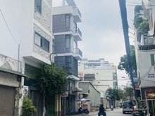 Hình ảnh Gần chợ Hoàng Hoa Thám P13 Tân Bình, ô tô tới nhà, 49m2, 3 tầng.
